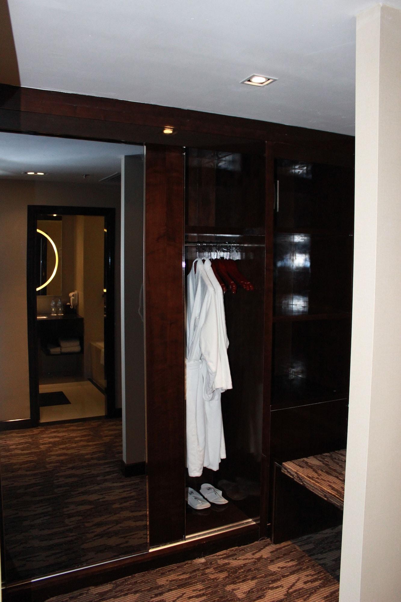 Swiss-Belhotel Harbour Bay Nagoya Exterior photo